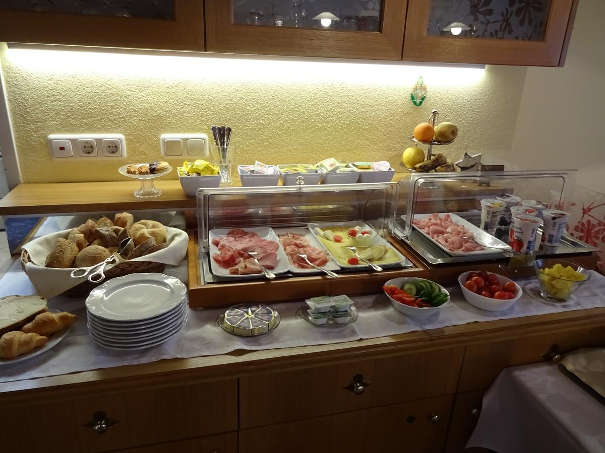 加尼碧姬酒店 博塞尔贝格 外观 照片